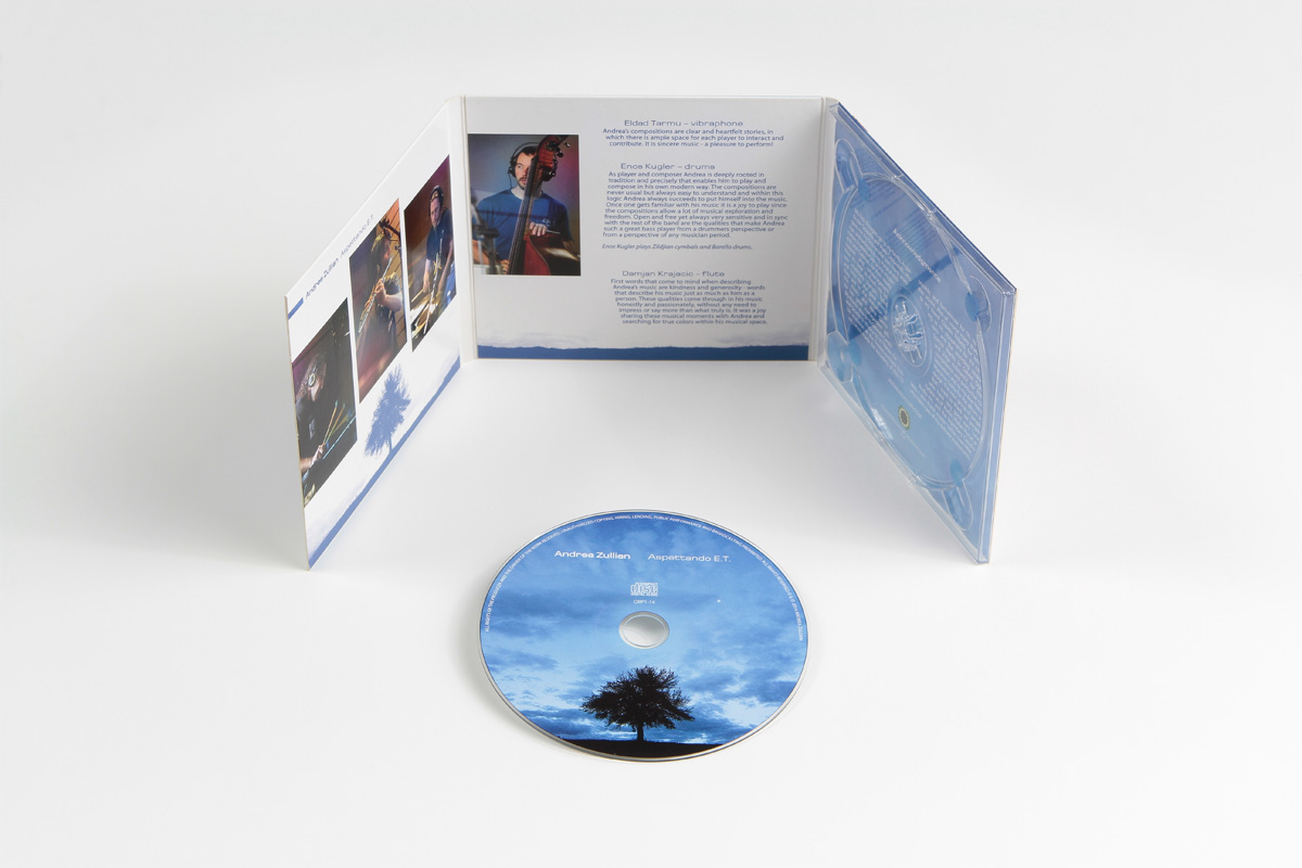Copertina del CD di Andrea Zullian "Aspettando E.T.", Grafica di Massimo Goina