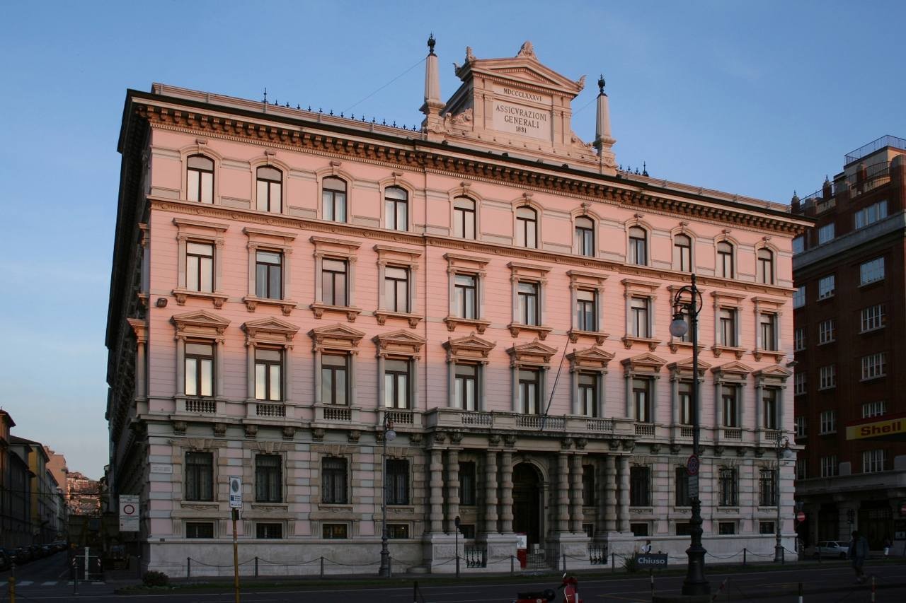 Trieste, palazzo Geiringer, sede delle Assicurazioni Generali. Foto di Massimo Goina. STUDIOGOINA.IT